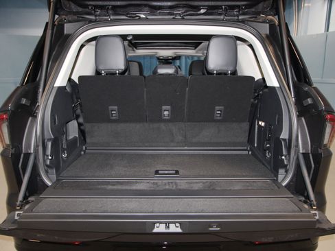 New 2025 Lincoln Navigator Reserve AWD/4WD image 50