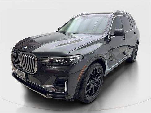 Used 2020 BMW X7 xDrive40i w/ Premium Package image 2