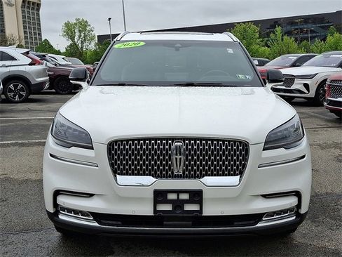 Used 2020 Lincoln Aviator Reserve w/ Equipment Group 201A AWD/4WD image 2