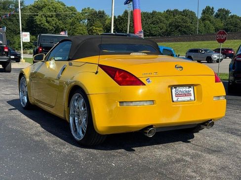 Used 2005 Nissan 350Z Touring RWD image 5
