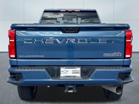 Used 2025 Chevrolet Silverado 3500 High Country w/ High Country Premium Package AWD/4WD image 4