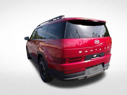 Used 2025 Hyundai Santa Fe SEL AWD/4WD image 3