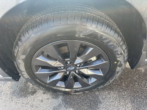 Certified 2025 Subaru Outback Onyx Edition image 33