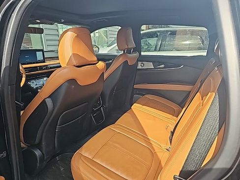 Used 2022 Lincoln Nautilus Black Label image 7