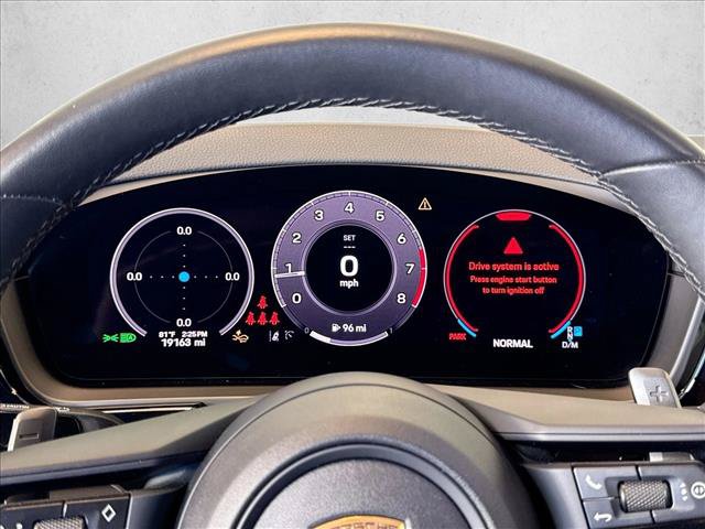 Certified 2025 Porsche Cayenne w/ Premium Package AWD/4WD image 15