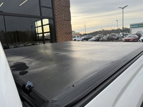 Used 2017 GMC Sierra 1500 SLT image 13