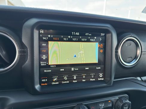 Used 2020 Jeep Wrangler Unlimited Sahara w/ Advanced Safety Group image 20