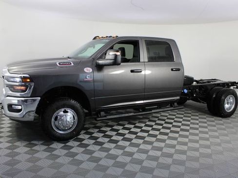 New 2026 RAM 3500 Tradesman AWD/4WD image 2