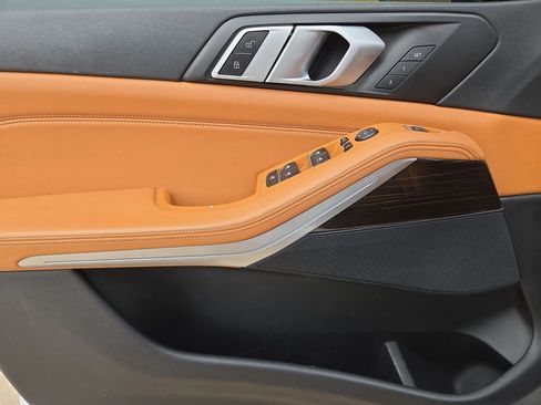 Used 2019 BMW X5 xDrive40i w/ Convenience Package image 15