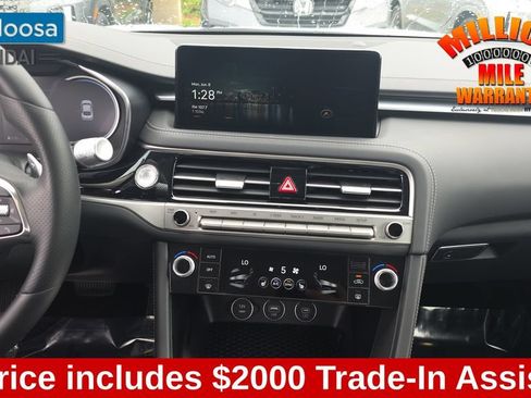 Used 2026 Genesis G70 2.5T RWD image 26