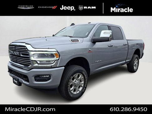Used 2024 RAM 2500 Laramie AWD/4WD image 3