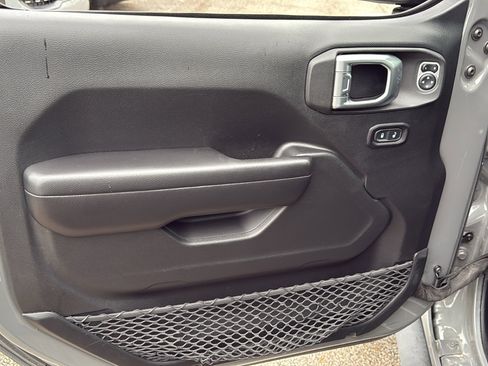 Used 2019 Jeep Wrangler Unlimited Rubicon w/ LED Lighting Group image 10