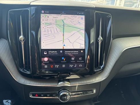 Certified 2025 Volvo XC60 B5 Plus image 25