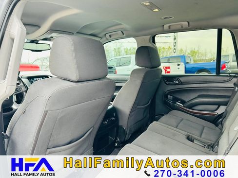 Used 2019 GMC Yukon SLE w/ SLE Value Package image 16