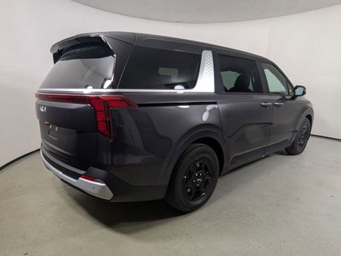 New 2026 Kia Carnival LX FWD image 7