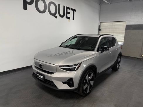 Used 2023 Volvo XC40 Recharge Ultimate w/ Protection Package Premier AWD/4WD image 2