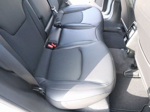 New 2026 Jeep Compass Latitude image 14