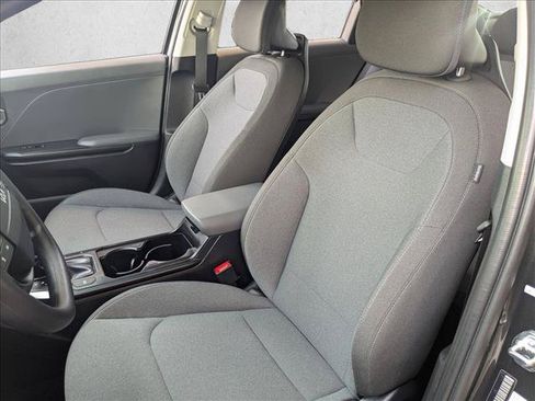 Used 2025 Kia K4 FWD image 15