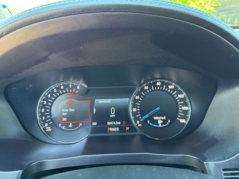 Used 2017 Ford Explorer Platinum image 13