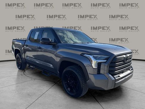 Used 2022 Toyota Tundra SR5 image 7