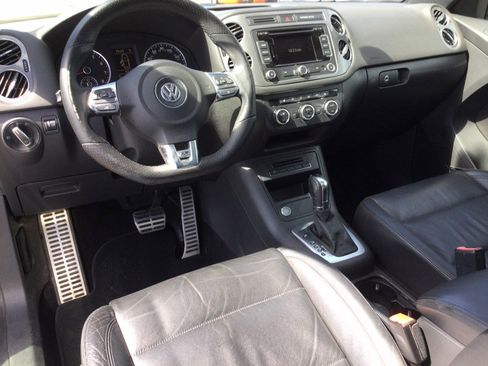 Used 2014 Volkswagen Tiguan SEL AWD/4WD image 17