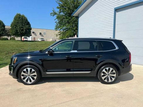 Used 2022 Kia Telluride S image 3