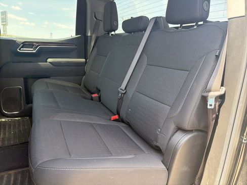 Used 2025 Chevrolet Silverado 1500 LT image 13