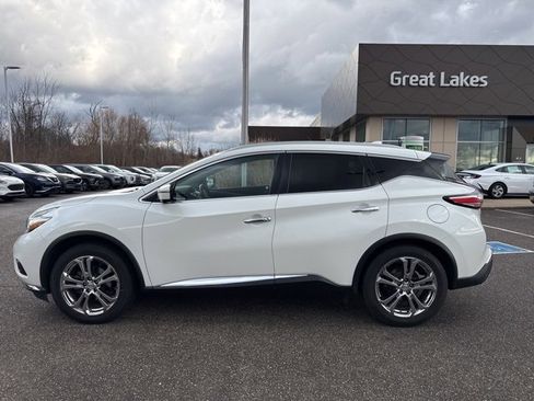 Used 2018 Nissan Murano Platinum image 2