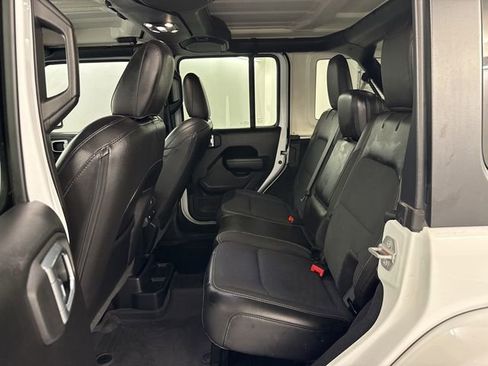 Used 2023 Jeep Wrangler Unlimited Sport image 15