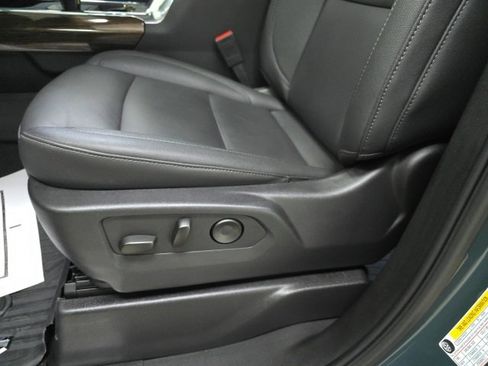 Used 2025 Chevrolet Silverado 1500 LT Trail Boss w/ Convenience Package II image 16