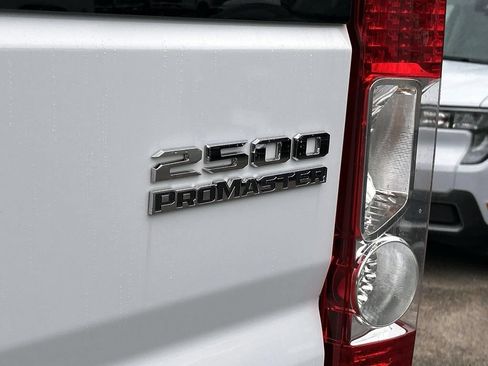 Used 2025 RAM ProMaster 2500 w/ U-Haul Equipment Group FWD image 12