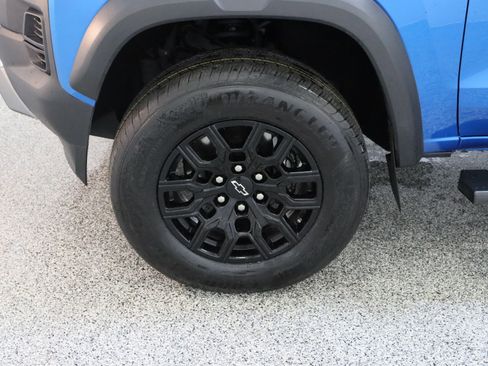 Used 2024 Chevrolet Colorado Trail Boss w/ Advanced Trailering Package image 11