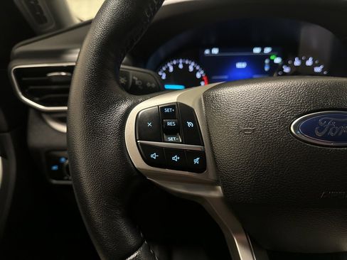 Certified 2023 Ford Explorer XLT w/ Equipment Group 202A image 24