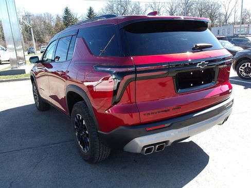 Certified 2025 Chevrolet Traverse Z71 w/ Driver Confidence Package AWD/4WD image 5
