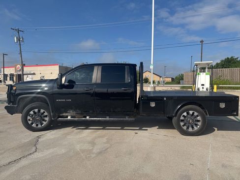Used 2023 Chevrolet Silverado 2500 Custom w/ Custom Convenience Package AWD/4WD image 6