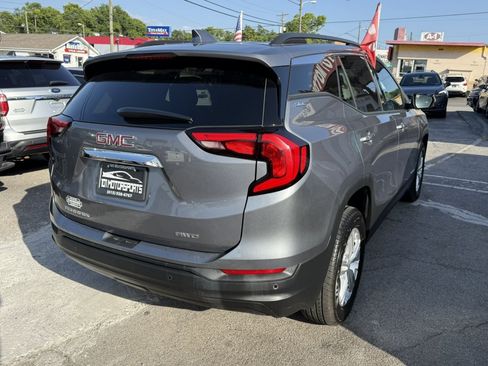 Used 2018 GMC Terrain SLE w/ Driver Convenience Package AWD/4WD image 5