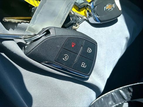 Used 2026 Chevrolet Equinox LT FWD image 12
