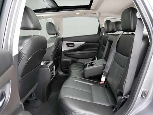 Used 2021 Nissan Murano SL w/ SL Moonroof Package image 11