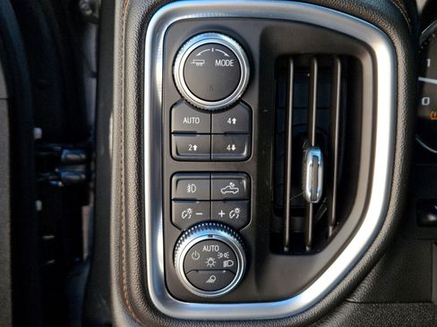 Used 2020 GMC Sierra 2500 AT4 w/ AT4 Premium Package image 24