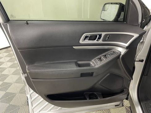 Used 2012 Ford Explorer XLT AWD/4WD image 15