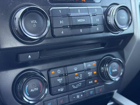 Used 2017 Ford F150 Lariat AWD/4WD image 27