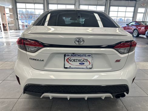 Used 2021 Toyota Corolla SE w/ Carpet Mat Package (TMS) image 13