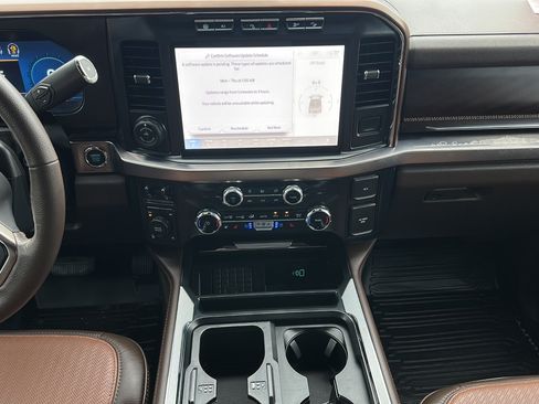 Used 2024 Ford F250 King Ranch AWD/4WD image 11