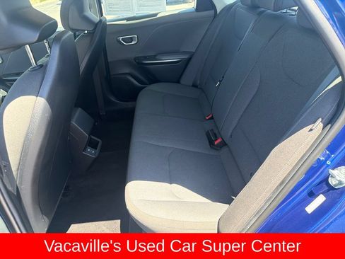 Used 2025 Kia K4 FWD image 23