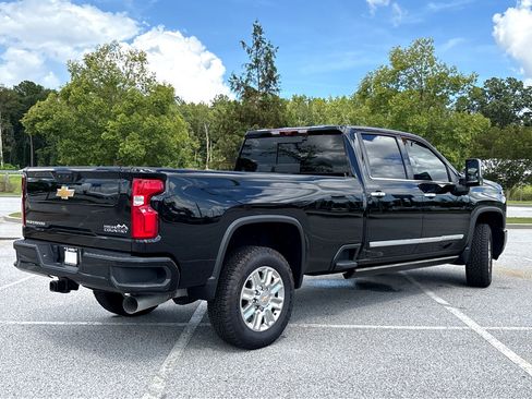 New 2024 Chevrolet Silverado 3500 High Country w/ Technology Package image 24
