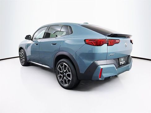 Used 2024 BMW X2 xDrive28i w/ Premium Package image 5