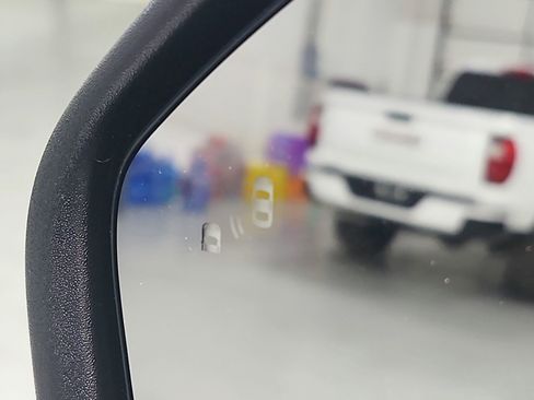 New 2026 Ford Explorer Active w/ Active Comfort Package RWD image 21