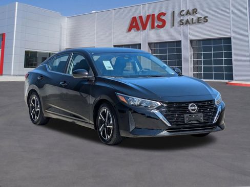 Used 2025 Nissan Sentra SV FWD image 3