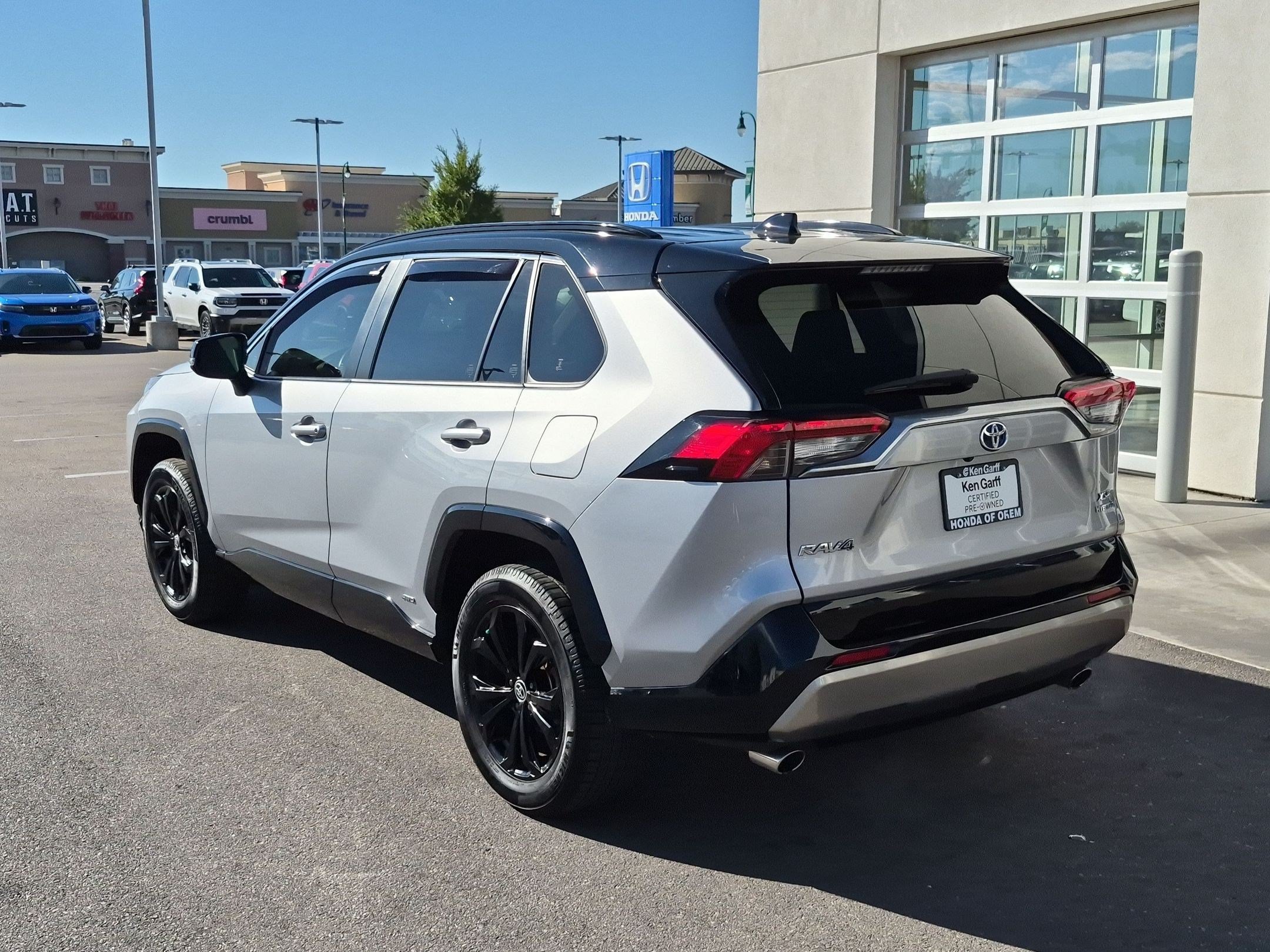 Used 2023 Toyota RAV4 XSE w/ XSE Grade Weather Package AWD/4WD image 9