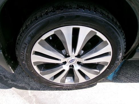 Used 2019 Subaru Ascent Touring w/ Popular Package #3 image 10